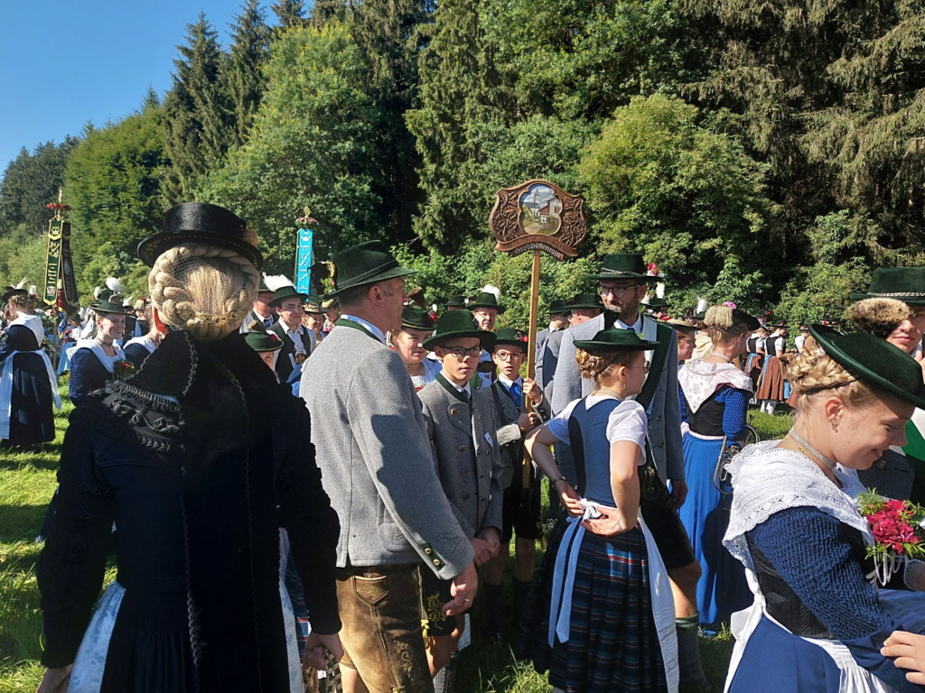 Gaufest 2022 Aufstellen zum Kirchenzug