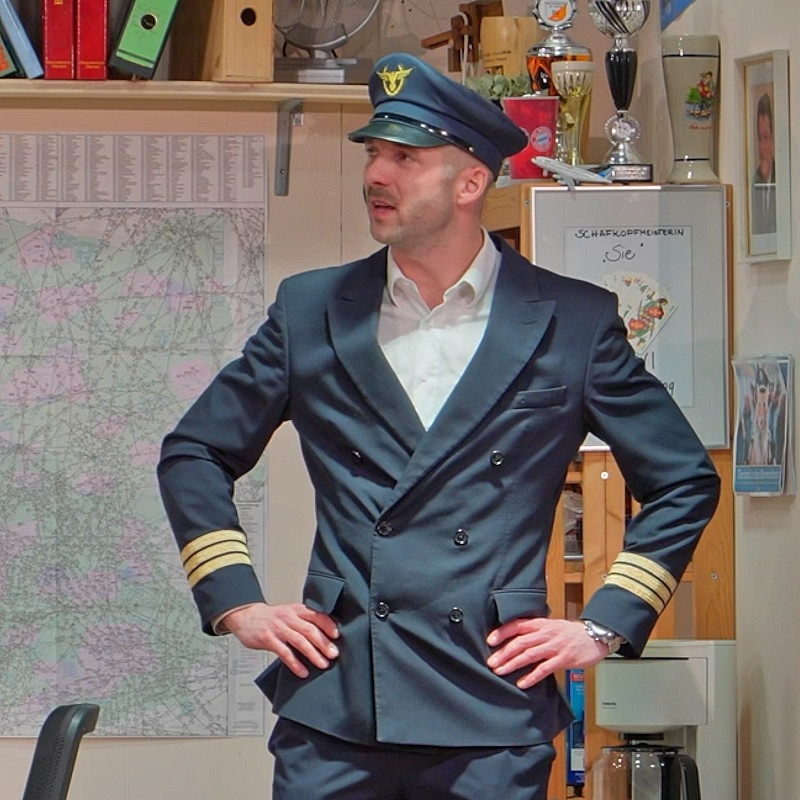 Stephan Stacheter als Falko